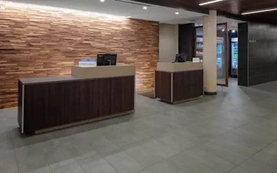 Photo 2 - Courtyard by Marriott Cincinnati Mason