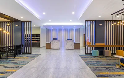 Photo 3 - La Quinta Inn & Suites by Wyndham Miramar Beach-Destin