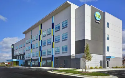 Photo 2 - TRU By Hilton Winchester