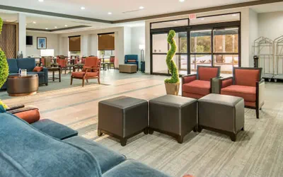 Photo 5 - Comfort Suites DeSoto Dallas South