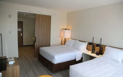 Photo 5 - Wyndham Garden North Bergen Near Secaucus