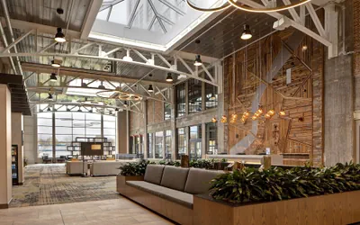 Photo 4 - Embassy Suites by Hilton Rockford Riverfront