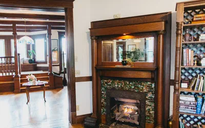 Photo 4 - Friendly City Inn Bed & Breakfast