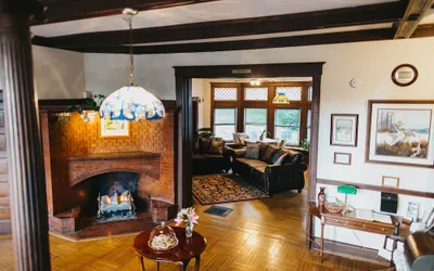 Photo 3 - Friendly City Inn Bed & Breakfast