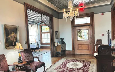 Photo 2 - The Mansion on 17th