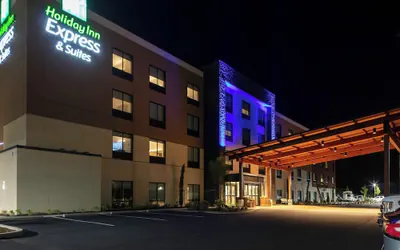 Photo 2 - Holiday Inn Express & Suites The Dalles by IHG