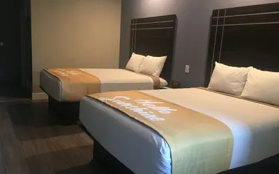 Photo 5 - Days Inn & Suites by Wyndham La Porte
