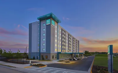 Photo 2 - AC Hotel by Marriott Atlanta Airport Gateway