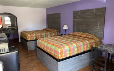 Photo 5 - The Village Inn