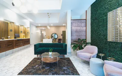 Photo 2 - The Vault Hotel