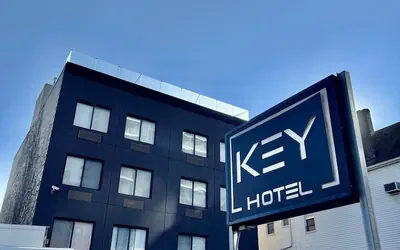 Photo 2 - Hotel Key LaGuardia Airport