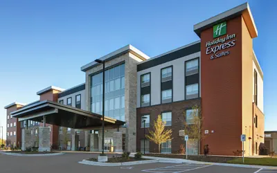 Photo 2 - Holiday Inn Express & Suites Milwaukee - Brookfield by IHG