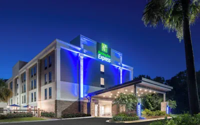 Photo 2 - Holiday Inn Express Statesboro by IHG