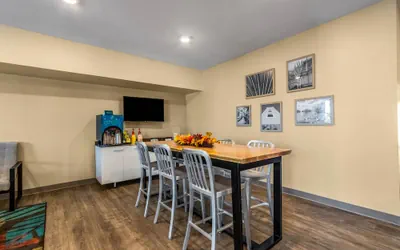 Photo 3 - WoodSpring Suites Tamarac