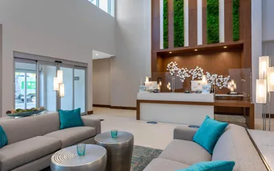 Photo 3 - Wyndham Garden Miami International Airport