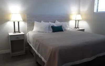 Photo 3 - Surf Suites