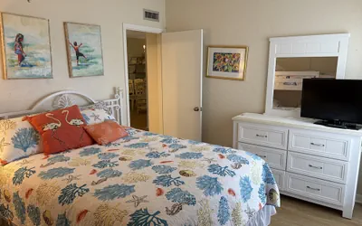 Photo 2 - Island House F116