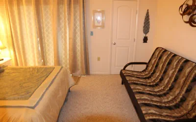 Photo 3 - Island House F232