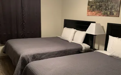 Photo 4 - Eagle's Den Suites Andrews a Travelodge by Wyndham