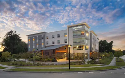 Photo 2 - DoubleTree by Hilton Summerville Nexton