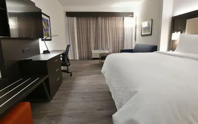 Photo 3 - Holiday Inn Express & Suites Jersey City - Holland Tunnel by IHG