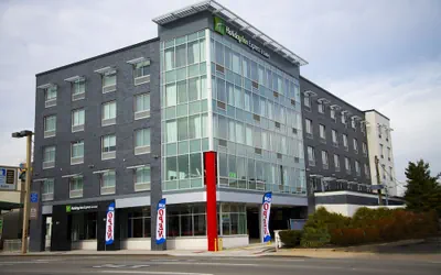 Holiday Inn Express & Suites Jersey City - Holland Tunnel by IHG