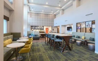 Photo 4 - Hampton Inn & Suites Cincinnati Liberty Township