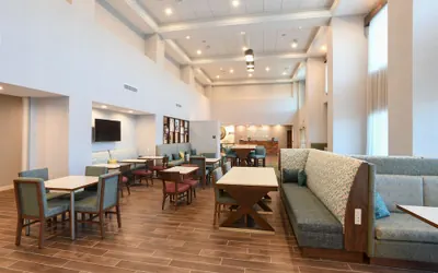 Photo 5 - Hampton Inn & Suites Cincinnati Liberty Township