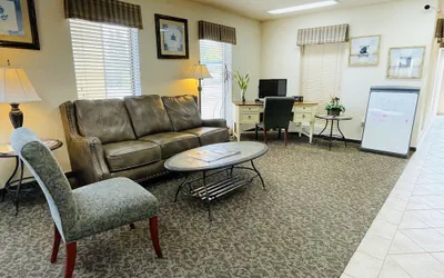 Photo 2 - America's Best Value Inn Sandpoint