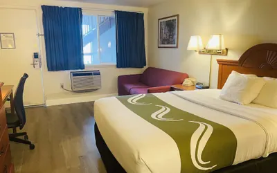 Photo 4 - America's Best Value Inn Sandpoint