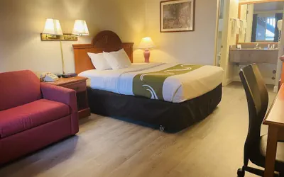 Photo 5 - America's Best Value Inn Sandpoint