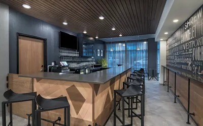 Photo 3 - Fairfield Inn & Suites by Marriott St. Louis Downtown