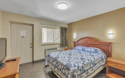 Photo 3 - Viking Motel