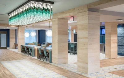 Photo 4 - Courtyard by Marriott Hilton Head Island