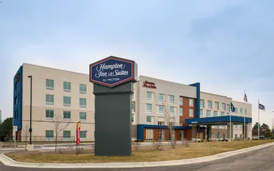 Photo 2 - Hampton Inn & Suites Adrian