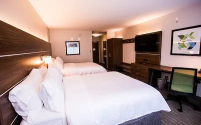 Photo 4 - Holiday Inn Express & Suites Rehoboth Beach by IHG