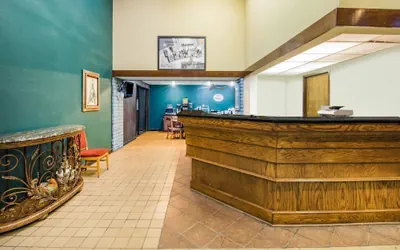 Photo 2 - Republic Hotel of Ozona
