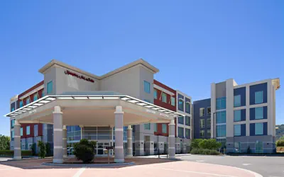 Photo 2 - Hampton Inn & Suites Gilroy