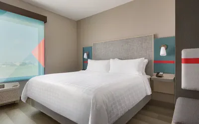 Photo 2 - avid hotel Midland by IHG