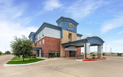 Photo 2 - Comfort Inn & Suites Belton Temple South I-35