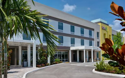 Photo 2 - Home2 Suites Naples I-75 Pine Ridge Road, FL