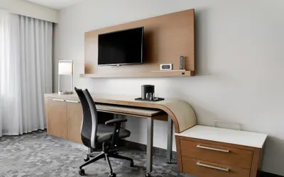 Photo 4 - Courtyard by Marriott Dallas Grand Prairie