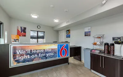 Photo 3 - Motel 6 Show Low, AZ