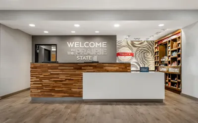 Photo 5 - Hampton Inn & Suites Pekin Peoria Area