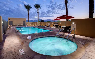 Photo 2 - Hampton Inn & Suites Indio