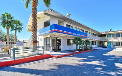 Photo 2 - Motel 6 Nogales, AZ - Mariposa Road