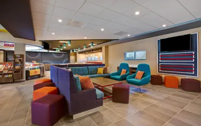 Photo 5 - Tru by Hilton Alcoa Knoxville Airport