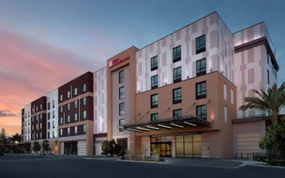 Photo 2 - Hilton Garden Inn San Jose Airport