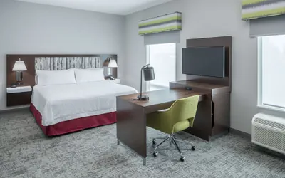 Photo 2 - Hampton Inn & Suites Cape Canaveral Cruise Port