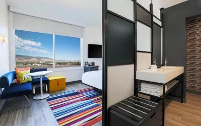 Photo 4 - Aloft by Marriott Reno-Tahoe International Airport